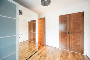 Photo 18- click for photo gallery